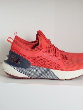 Under Armour UA HOVR Phantom 3 SE Red Running Shoes Men US 11